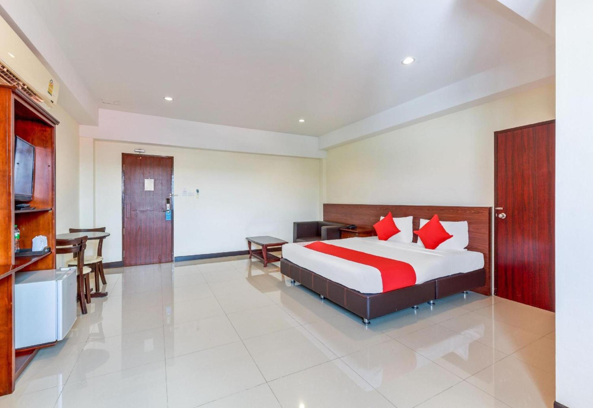 Collection O Vresotel Nonthaburi Extérieur photo